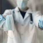 Mascherine e guanti: come smaltirli?