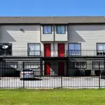 Il biglietto da visita della nostra casa: cancello e inferriate