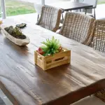 Arredare con materiali naturali: il ritorno del legno grezzo e delle fibre vegetali in casa